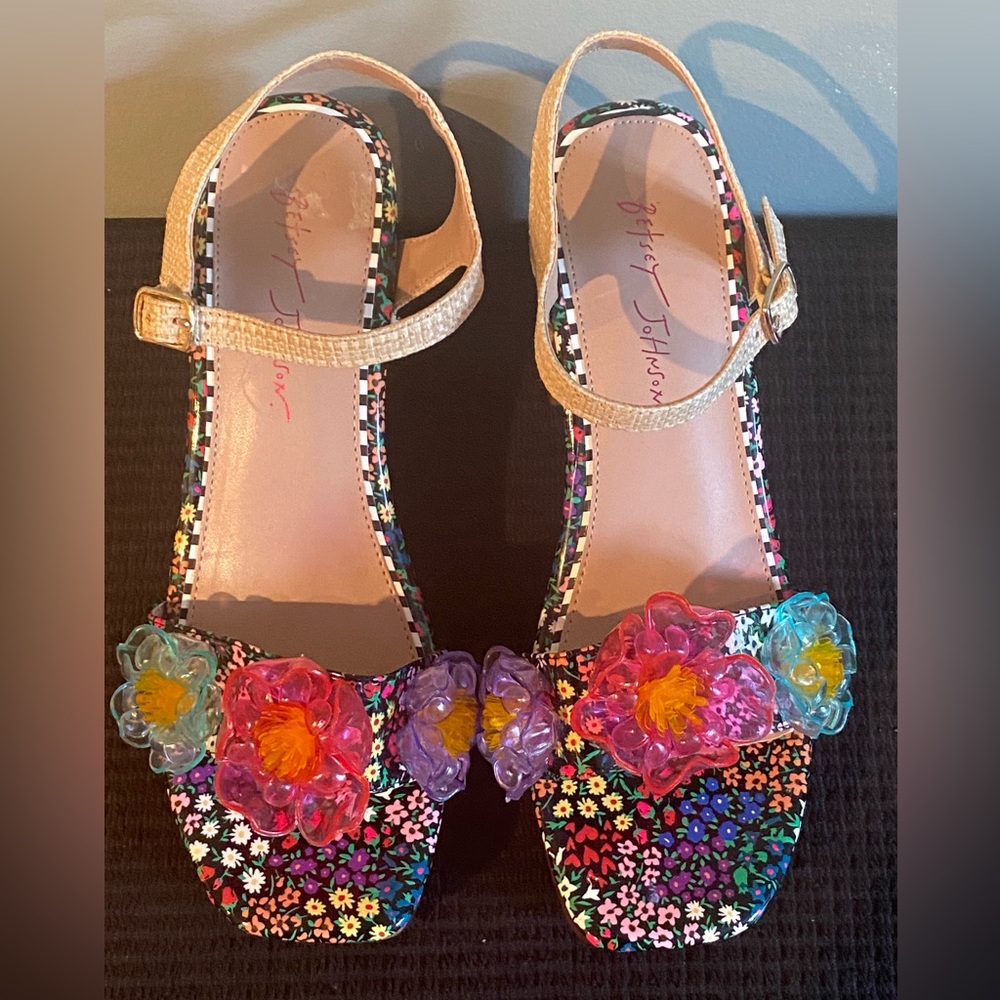 NWOT Betsey Johnson Pink and Purple Sandals with Sparkling Details